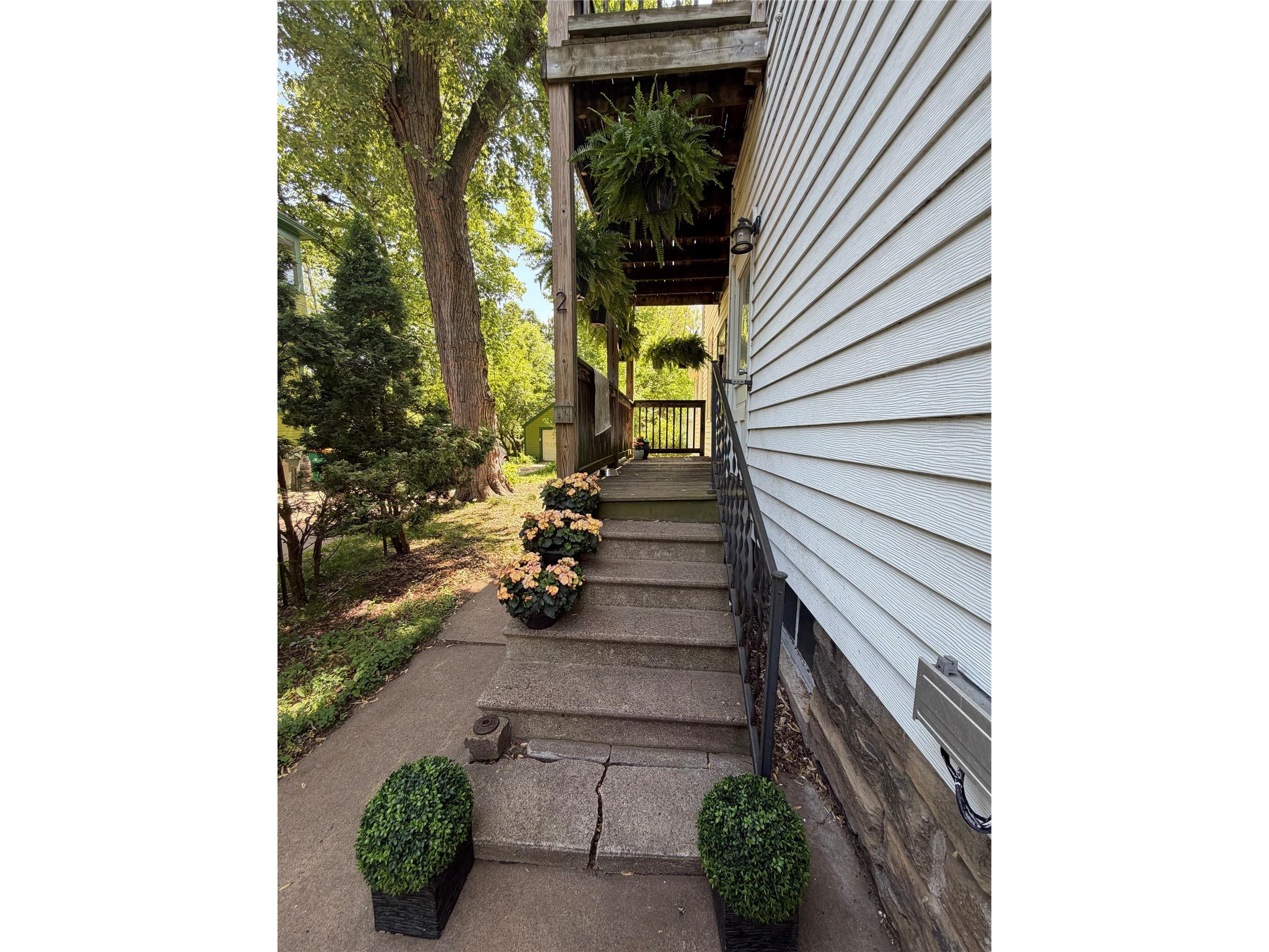 317 Summit Avenue #1-4 Eau Claire WI 54701 1600094 image7