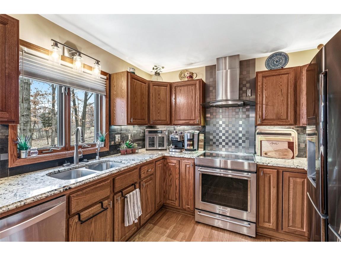 318 Paris Place Eau Claire WI 54703 1599602 image21