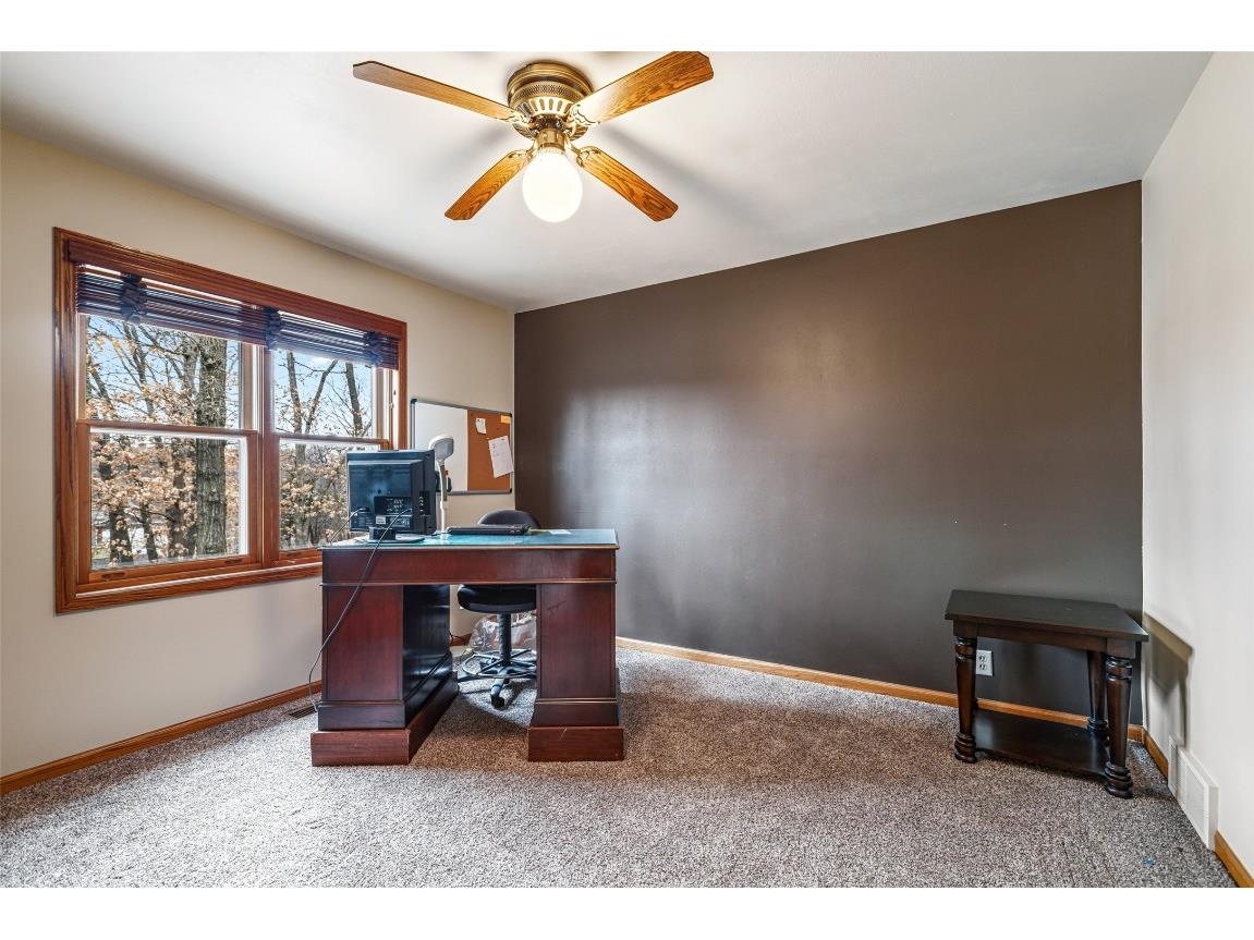 318 Paris Place Eau Claire WI 54703 1599602 image29