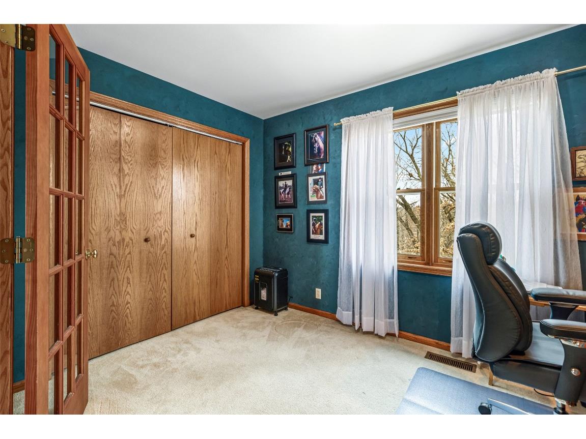 318 Paris Place Eau Claire WI 54703 1599602 image31