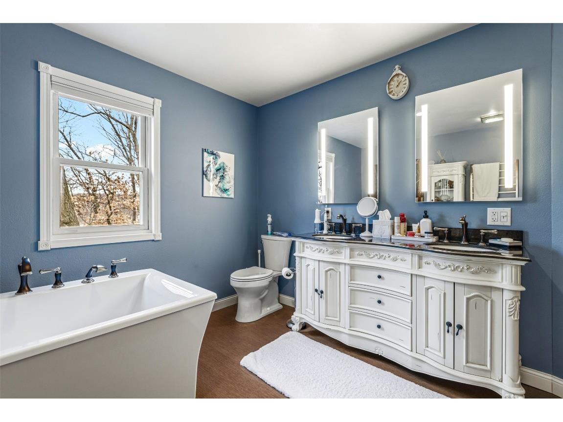 318 Paris Place Eau Claire WI 54703 1599602 image36