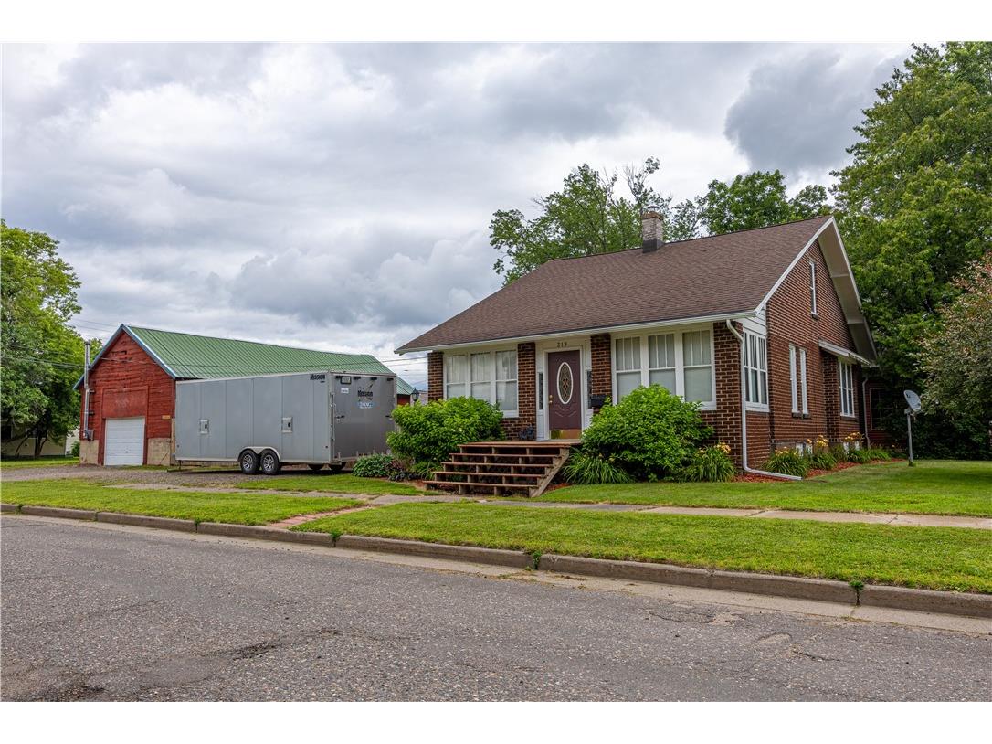 319 1st Street S Ladysmith WI 54848 1593694 image1