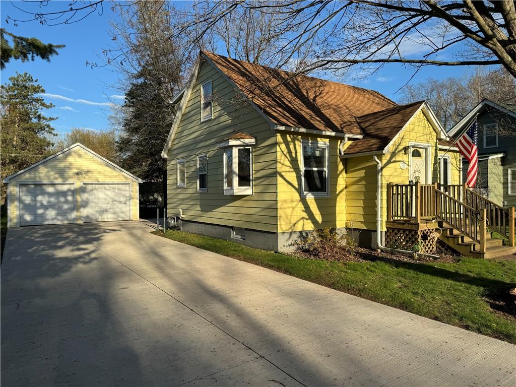 319 Eva Street Chippewa Falls WI 54729 1581773 image1