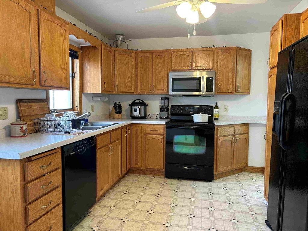 319 Eva Street Chippewa Falls WI 54729 1599432 image5