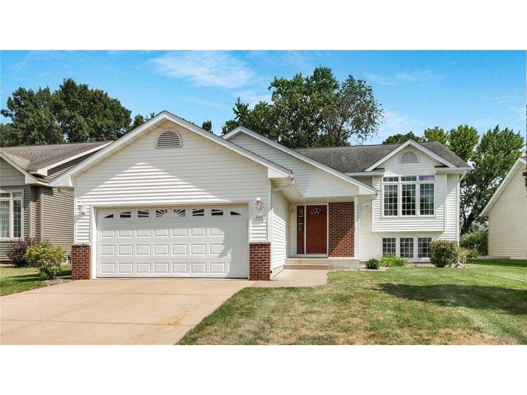 3203 Summerfield Drive Eau Claire WI 54701 1585580 image1