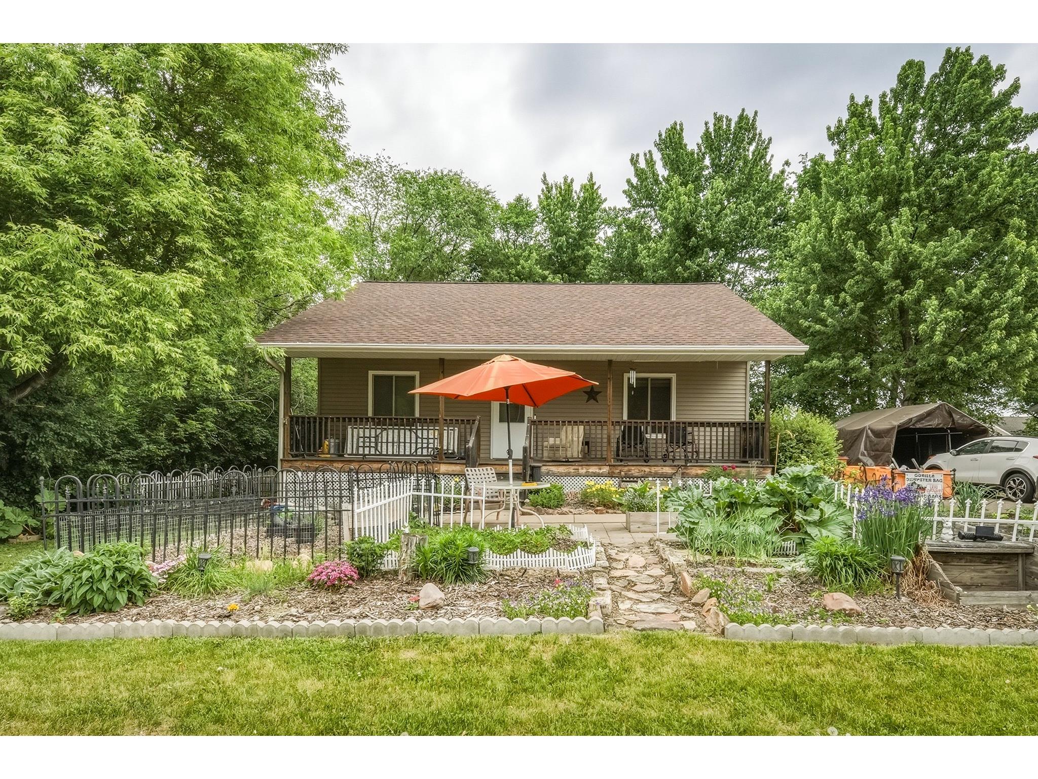 3206 W Folsom Eau Claire WI 54703 1601855 image1