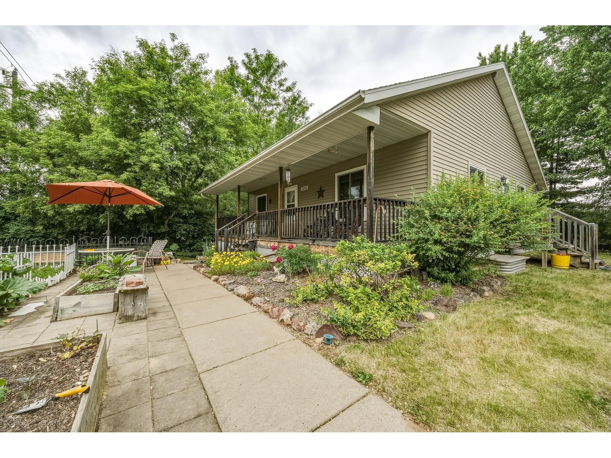3206 W Folsom Eau Claire WI 54703 1601855 image2