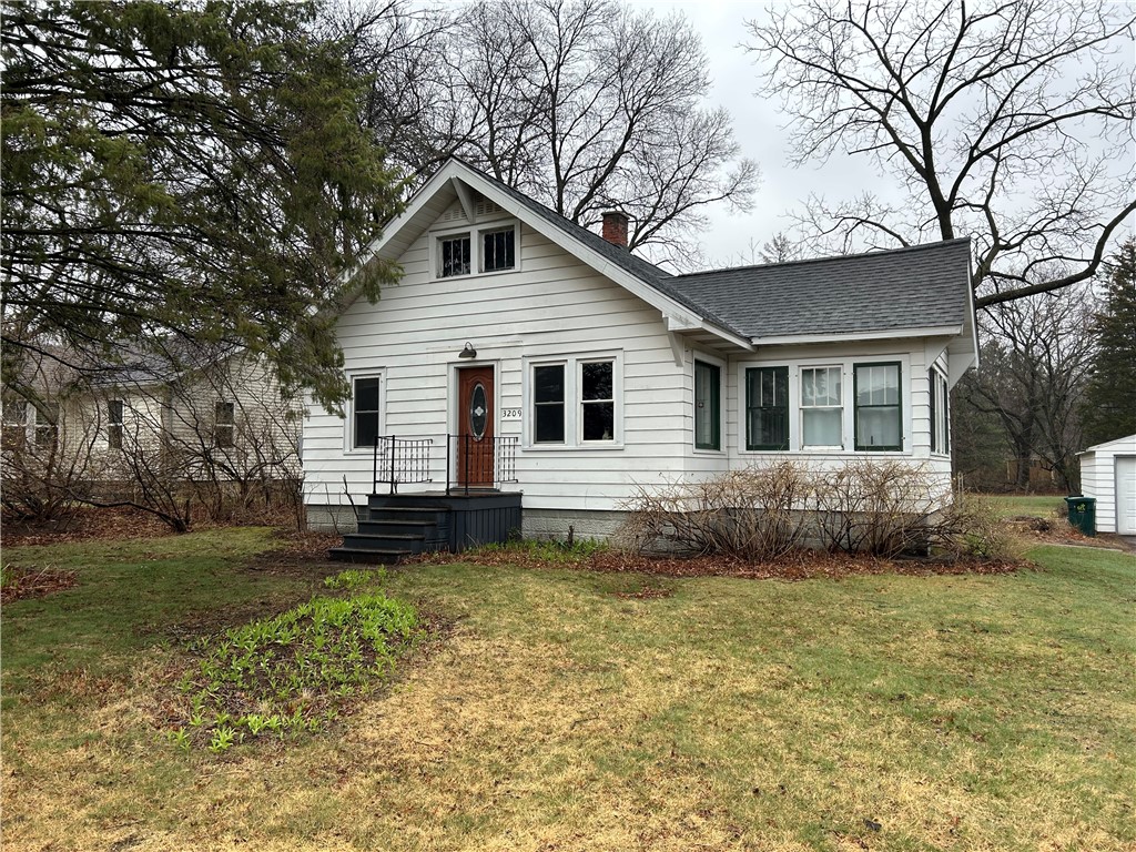 3209 Midway Street Eau Claire WI 54703 1590836 image1