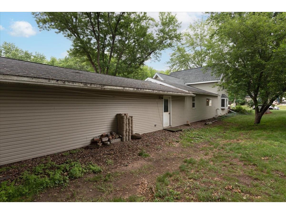321 Drier Street Durand WI 54736 1602366 image11