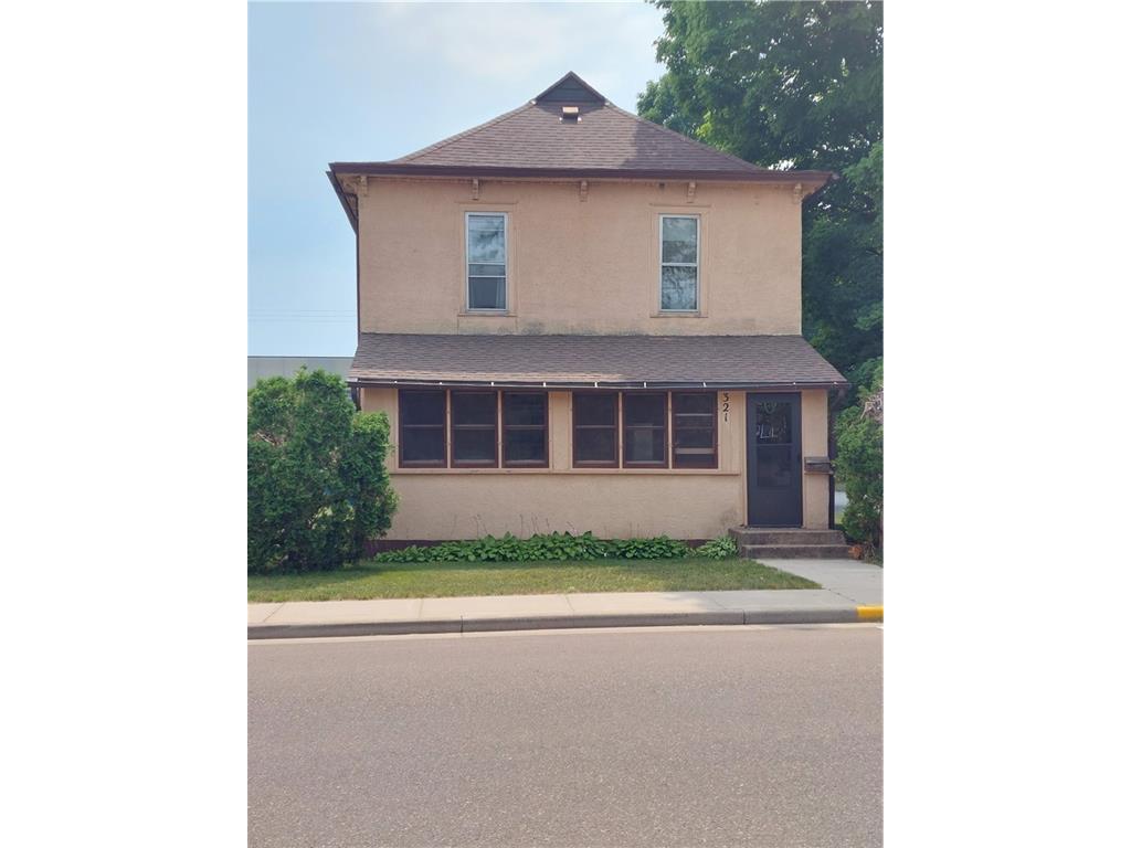 321 ELM ST Spooner WI 54801 1575123 image1