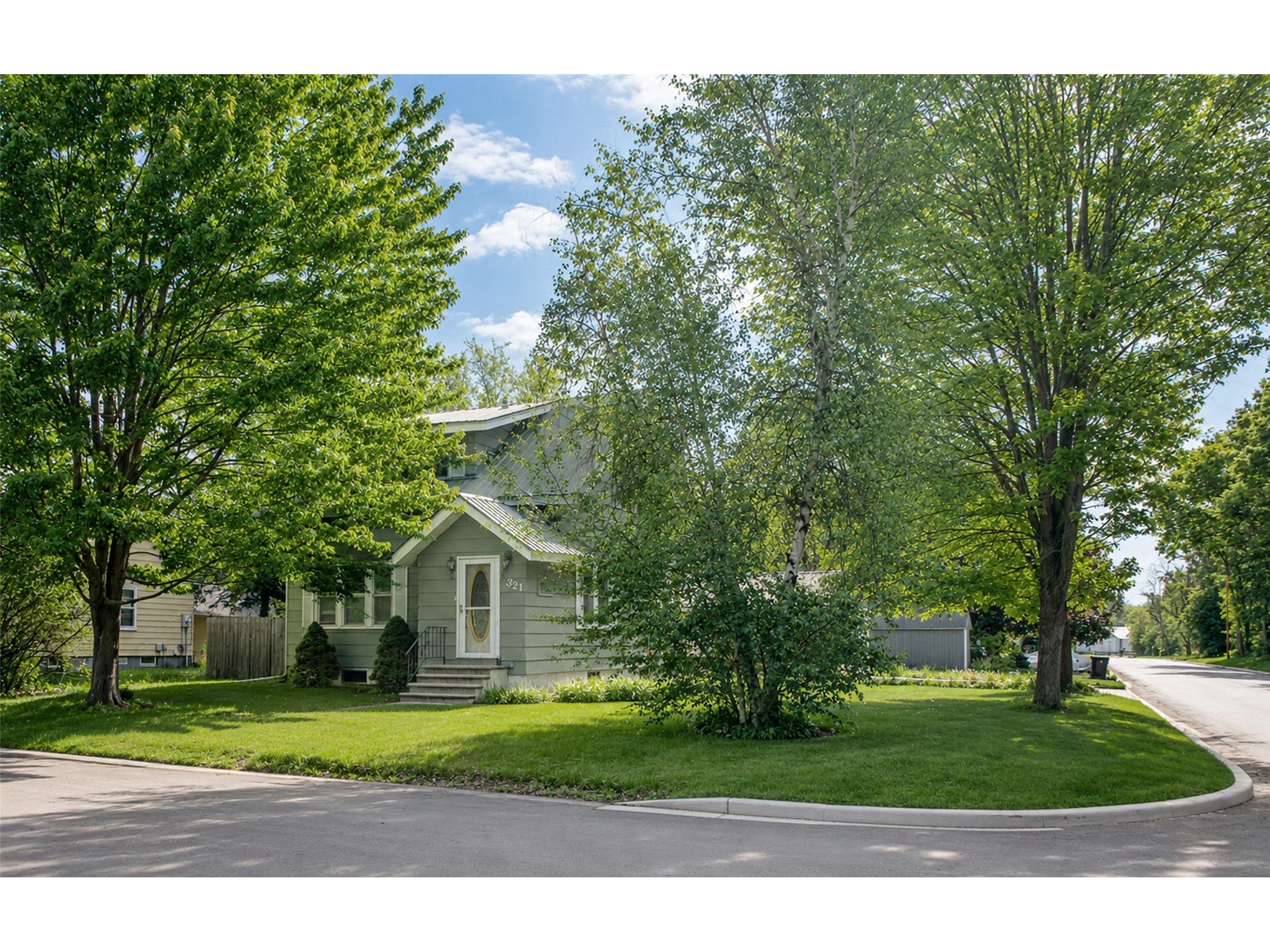 321 Eva Street Chippewa Falls WI 54729 1601643 image2