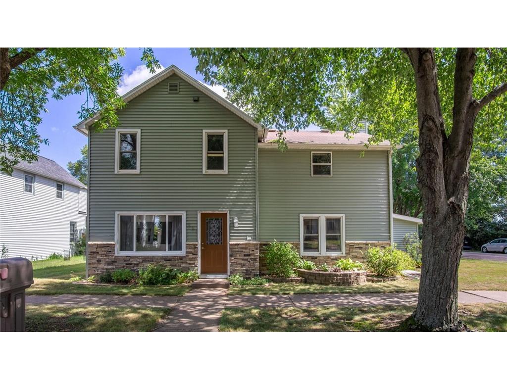 321 S Prairie Street, Chippewa Falls, WI, 54729 MLS 1567395 Edina