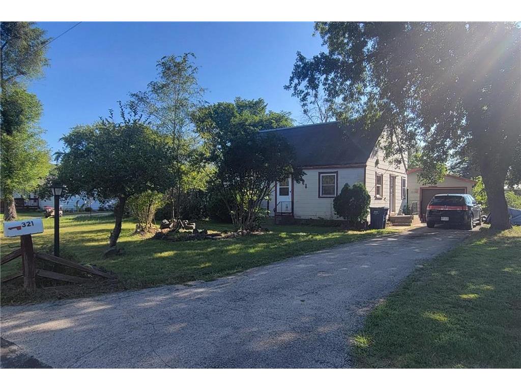 321 Woodlawn Avenue Black River Falls WI 54615 1582521 image1