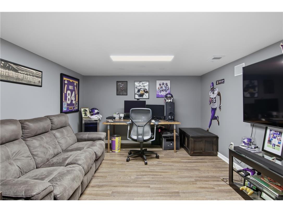 3210 Midway Street Eau Claire WI 54703 1598952 image33