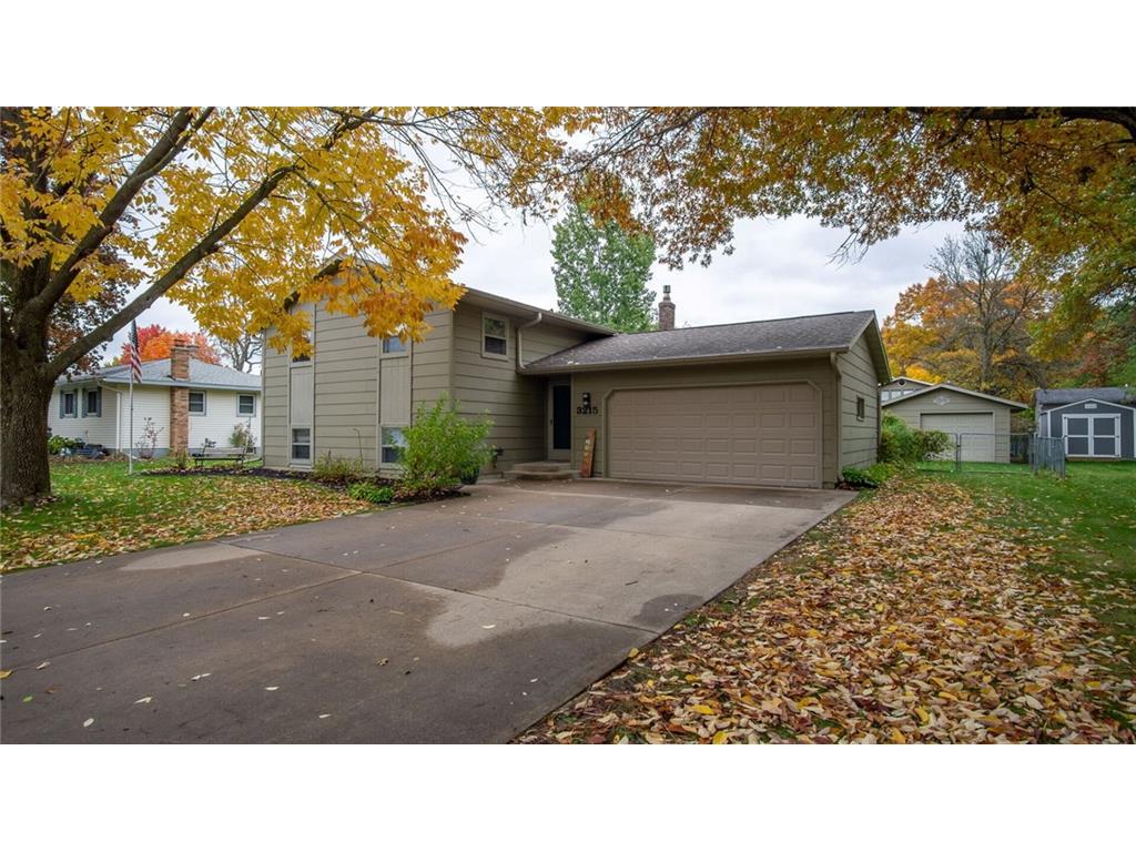 3215 Phoenix Avenue, Eau Claire, WI, 54703 MLS 1577928 Edina Realty