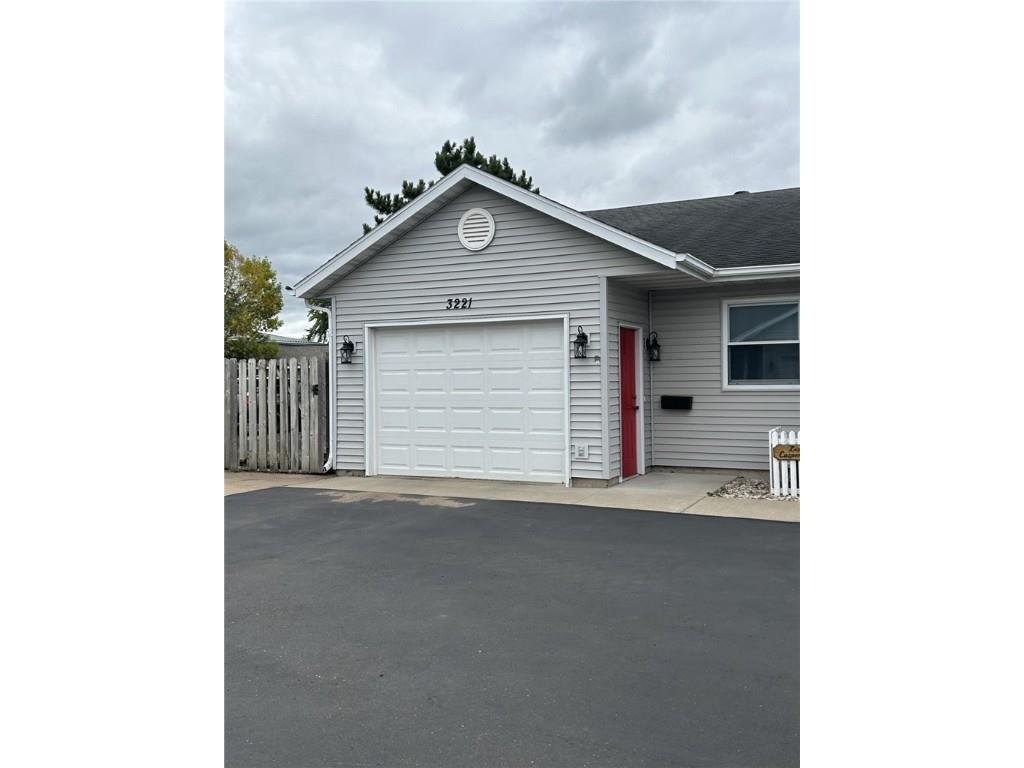 3221 Craig Road Eau Claire WI 54701 1576688 image1