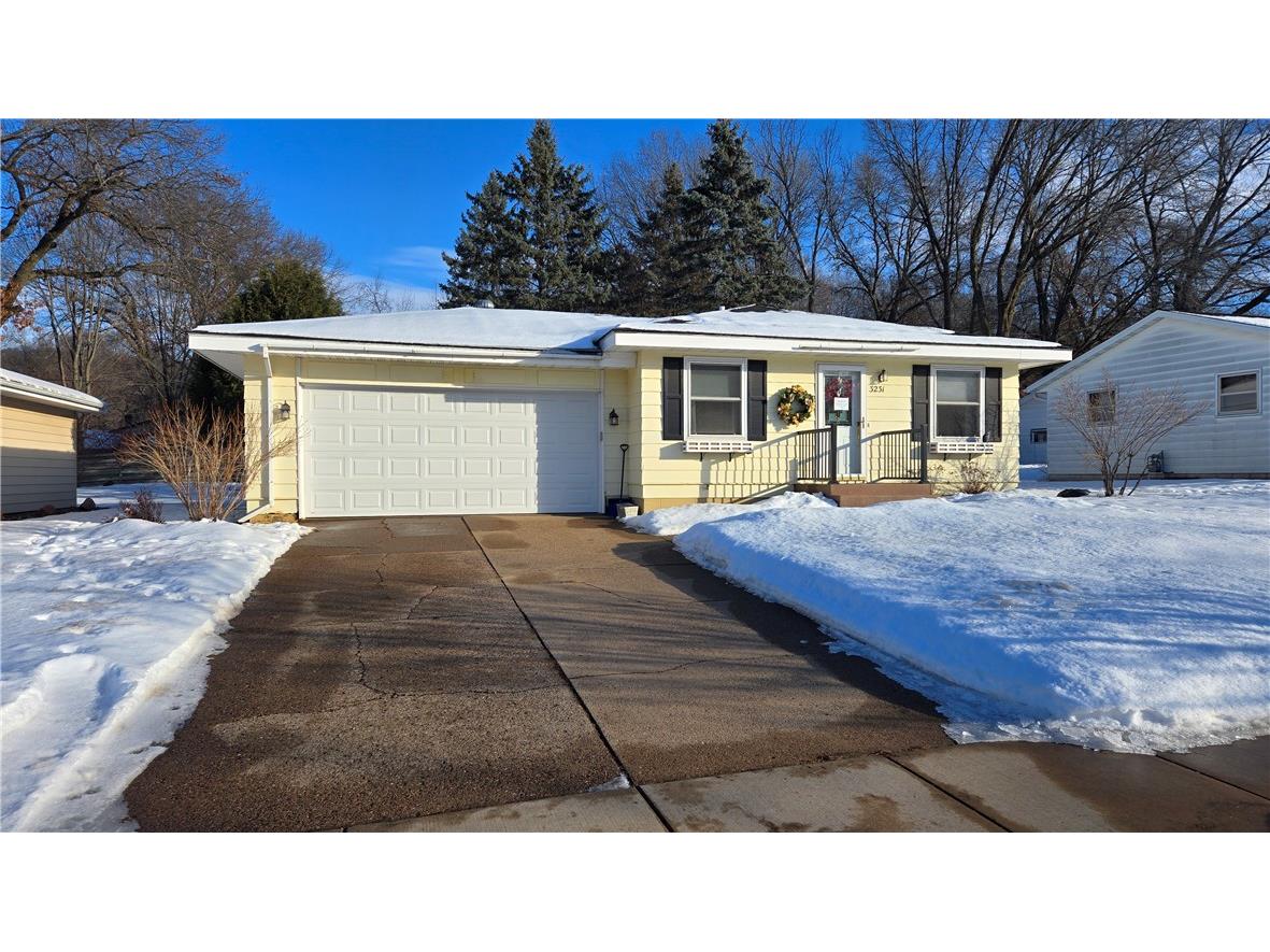 3231 Oakland Street Eau Claire WI 54703 1597777 image1