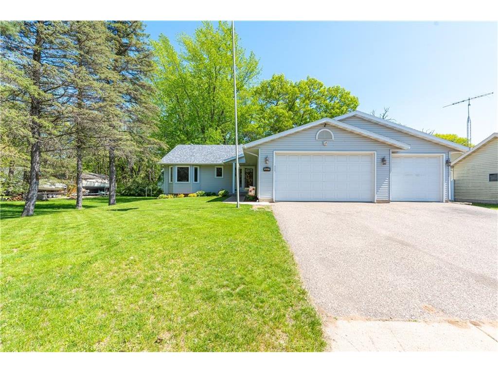 3237 Fern Court, Eau Claire, WI, 54703 MLS 1573312 Edina Realty