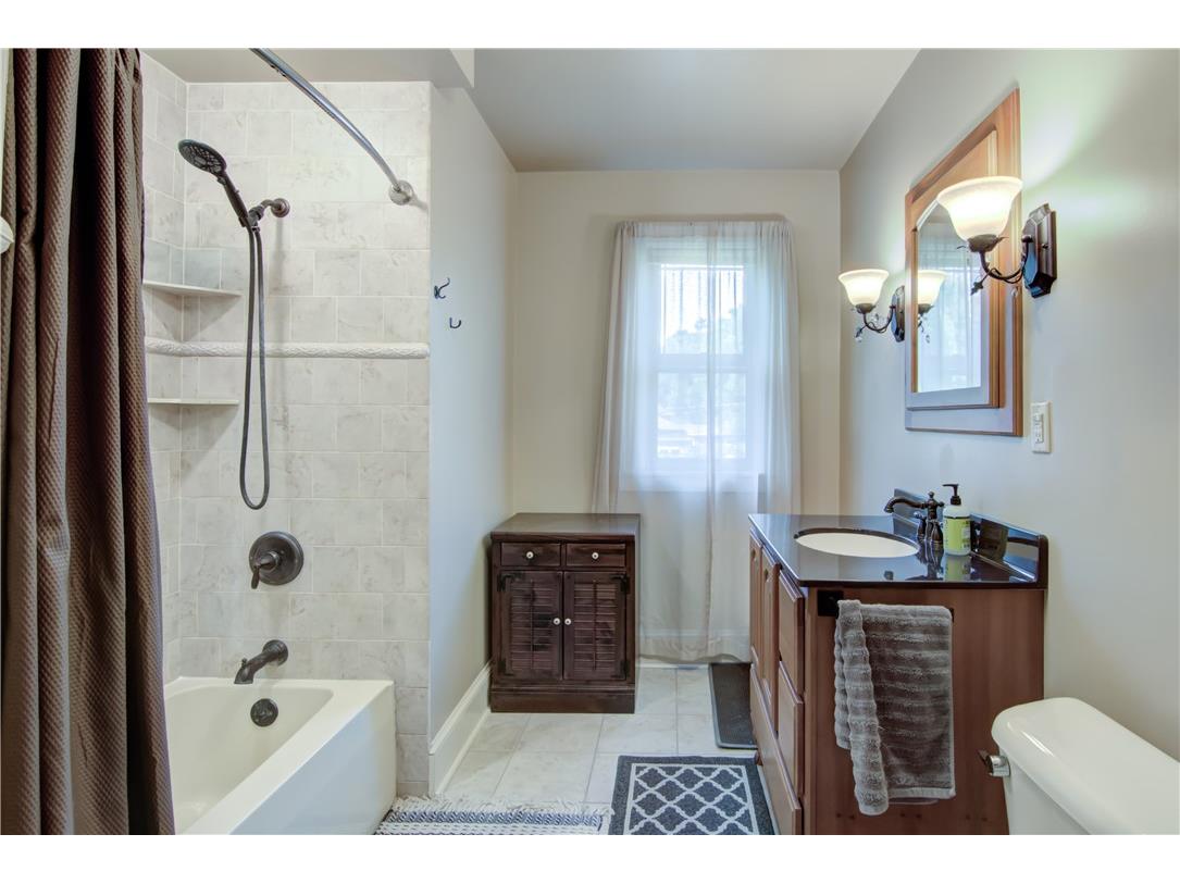 324 Coleman Street Chippewa Falls WI 54729 1595550 image22