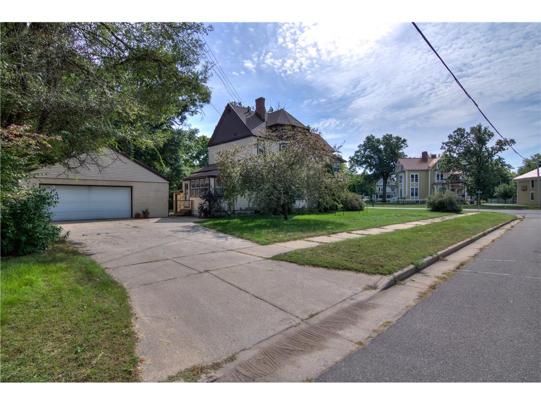 324 Coleman Street Chippewa Falls WI 54729 1595550 image30