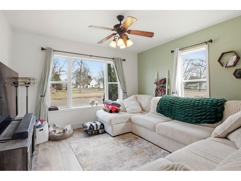 324 E 6th Avenue Stanley WI 54768 1599659 image2