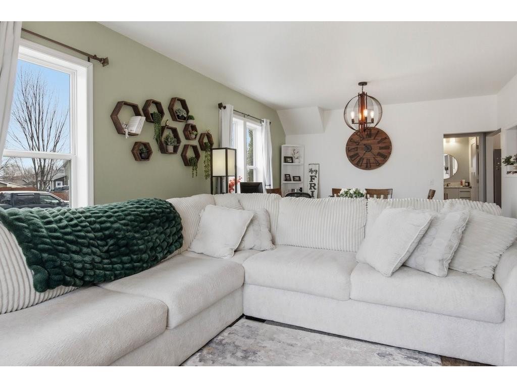 324 E 6th Avenue Stanley WI 54768 1599659 image3