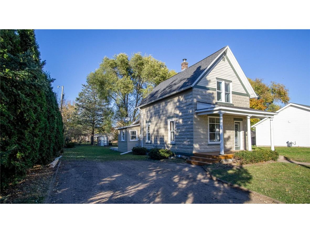 324 Mead Street Eau Claire WI 54703 1596841 image4