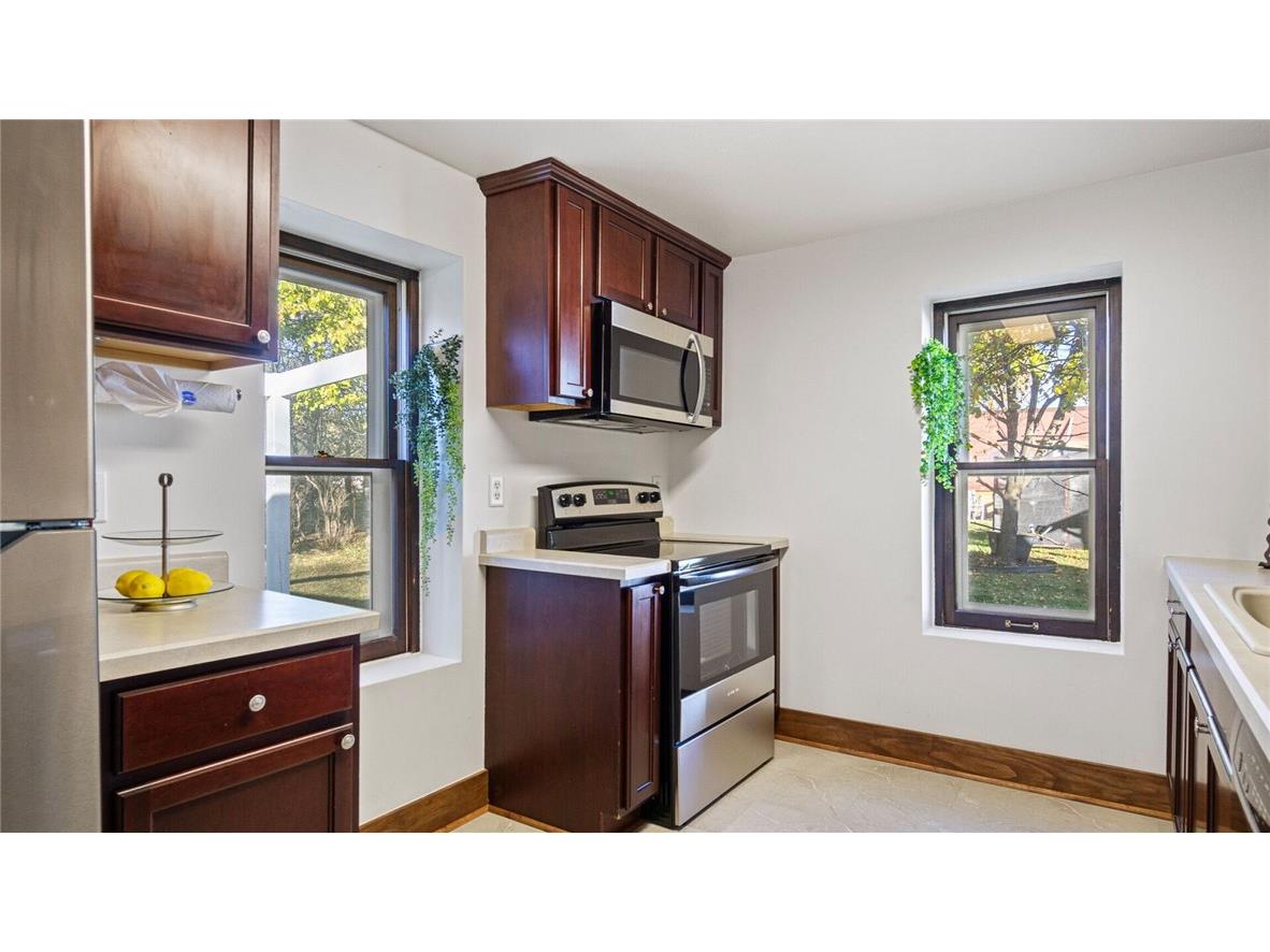 324 Mead Street Eau Claire WI 54703 1596841 image8