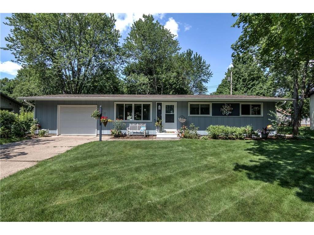 324 W Wisconsin Street, Chippewa Falls, WI 54729 MLS 1555941 Edina