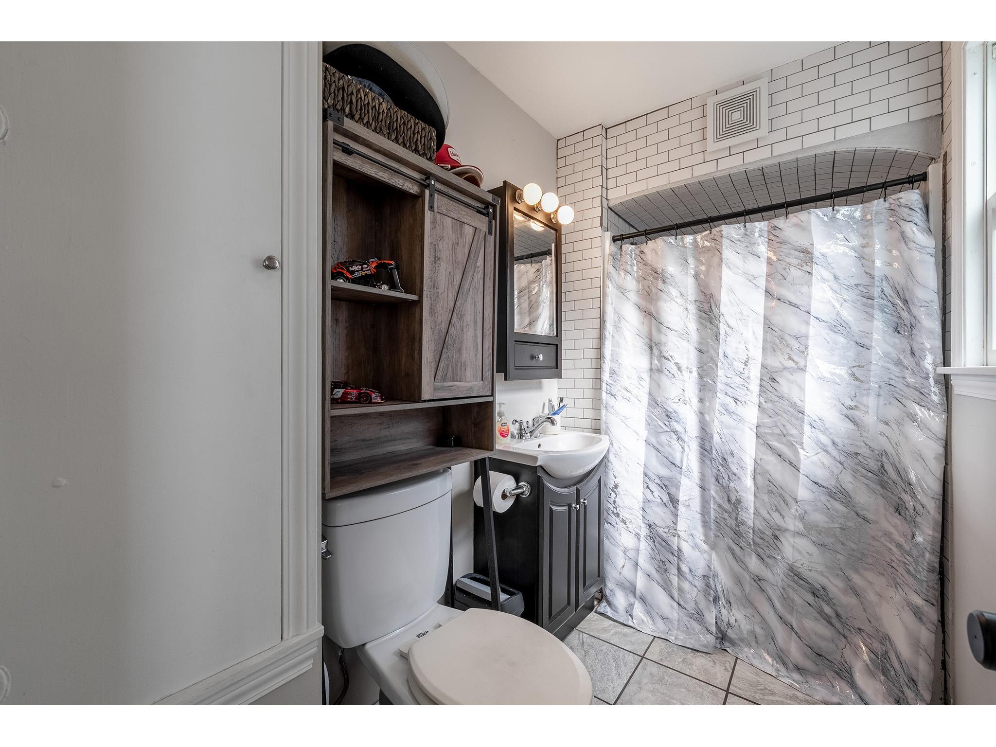 3241 Starr Avenue Eau Claire WI 54703 1599576 image22