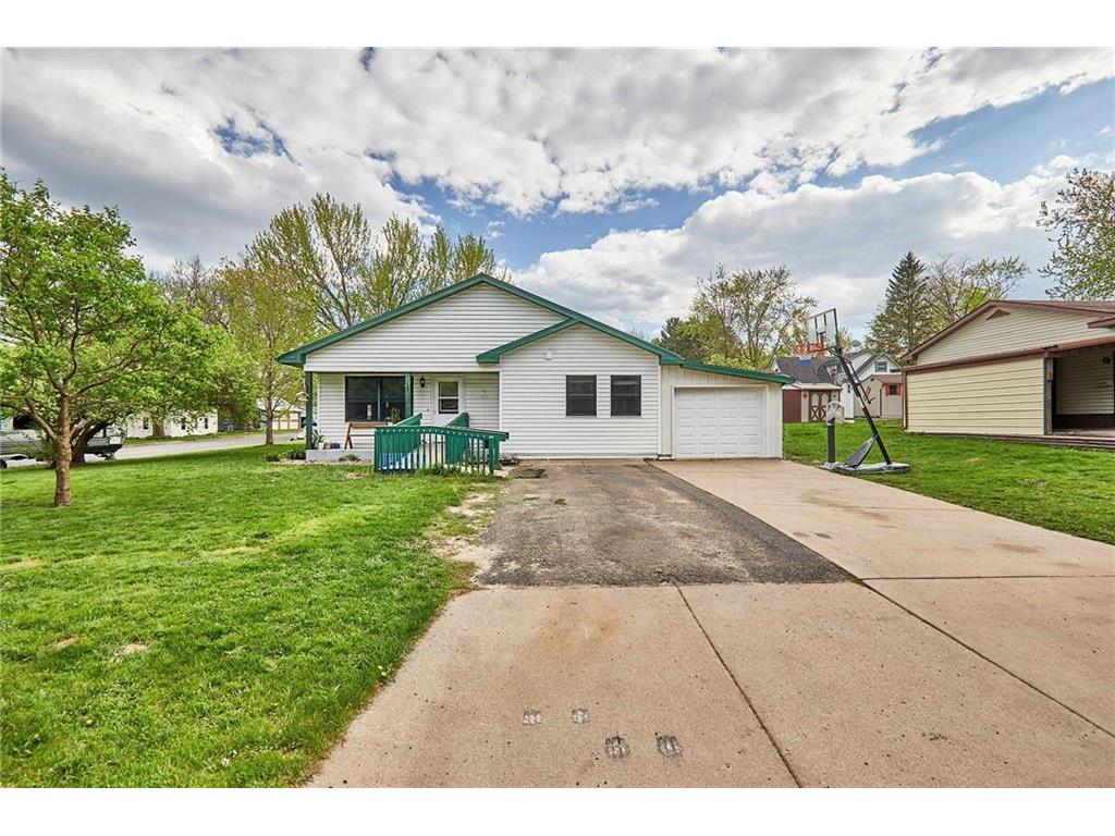 325 E Perkins Street, Augusta, WI, 54722 MLS 1564090 Edina Realty