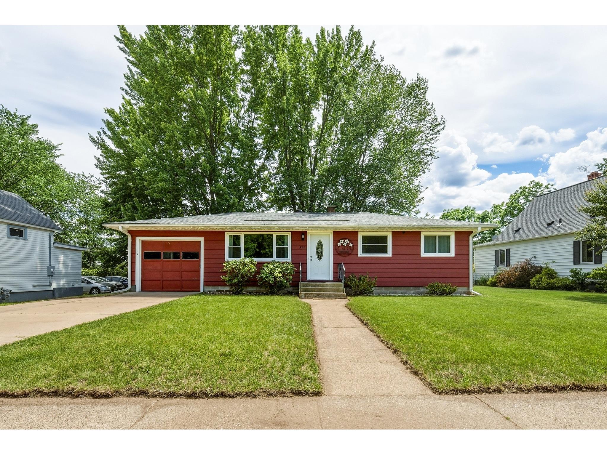 325 Selma Street Eau Claire WI 54703 1602312 image1