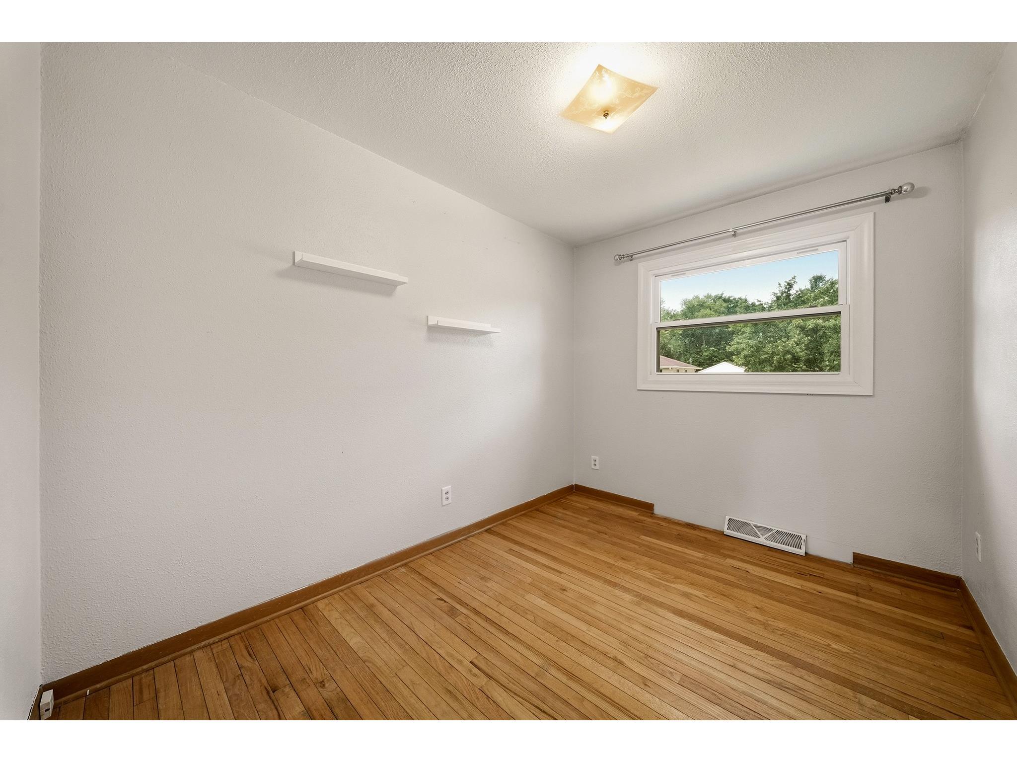 325 Selma Street Eau Claire WI 54703 1602312 image17