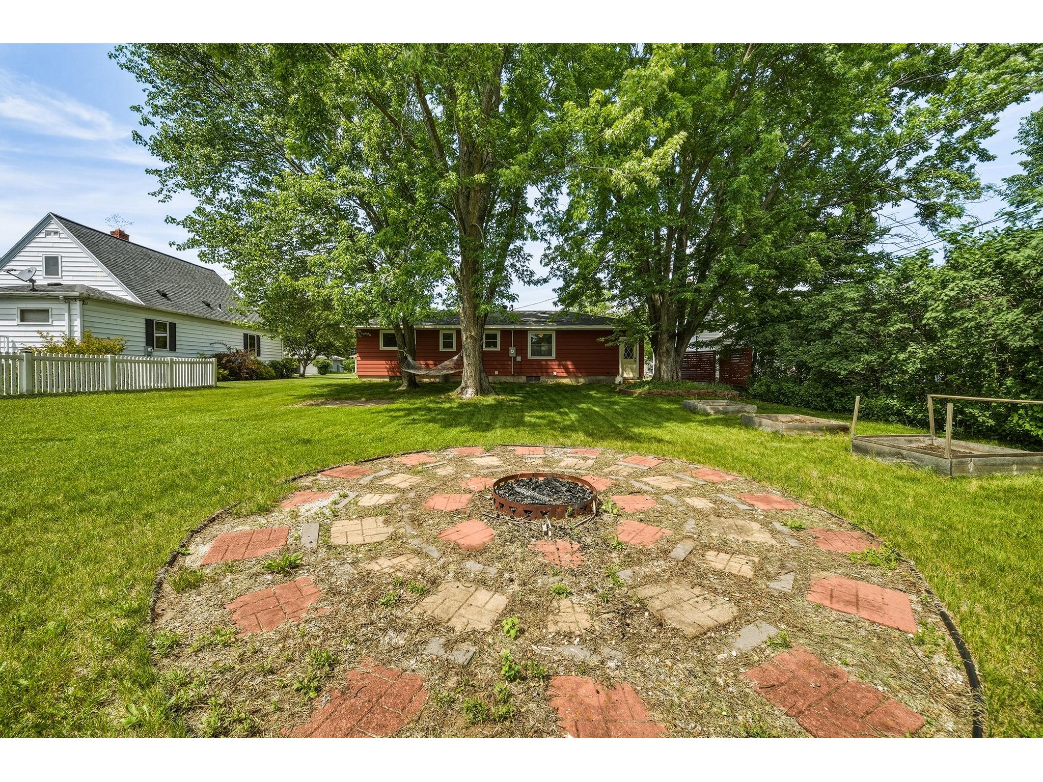 325 Selma Street Eau Claire WI 54703 1602312 image34