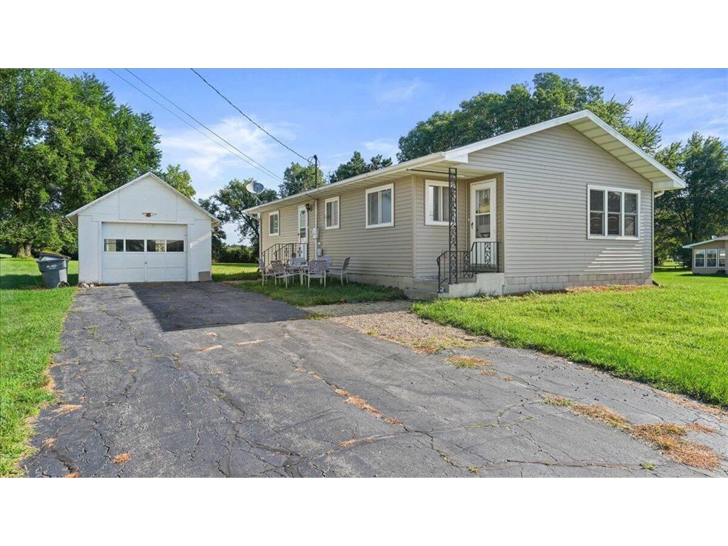 325 W Bristol Street Melrose WI 54642 1586010 image1