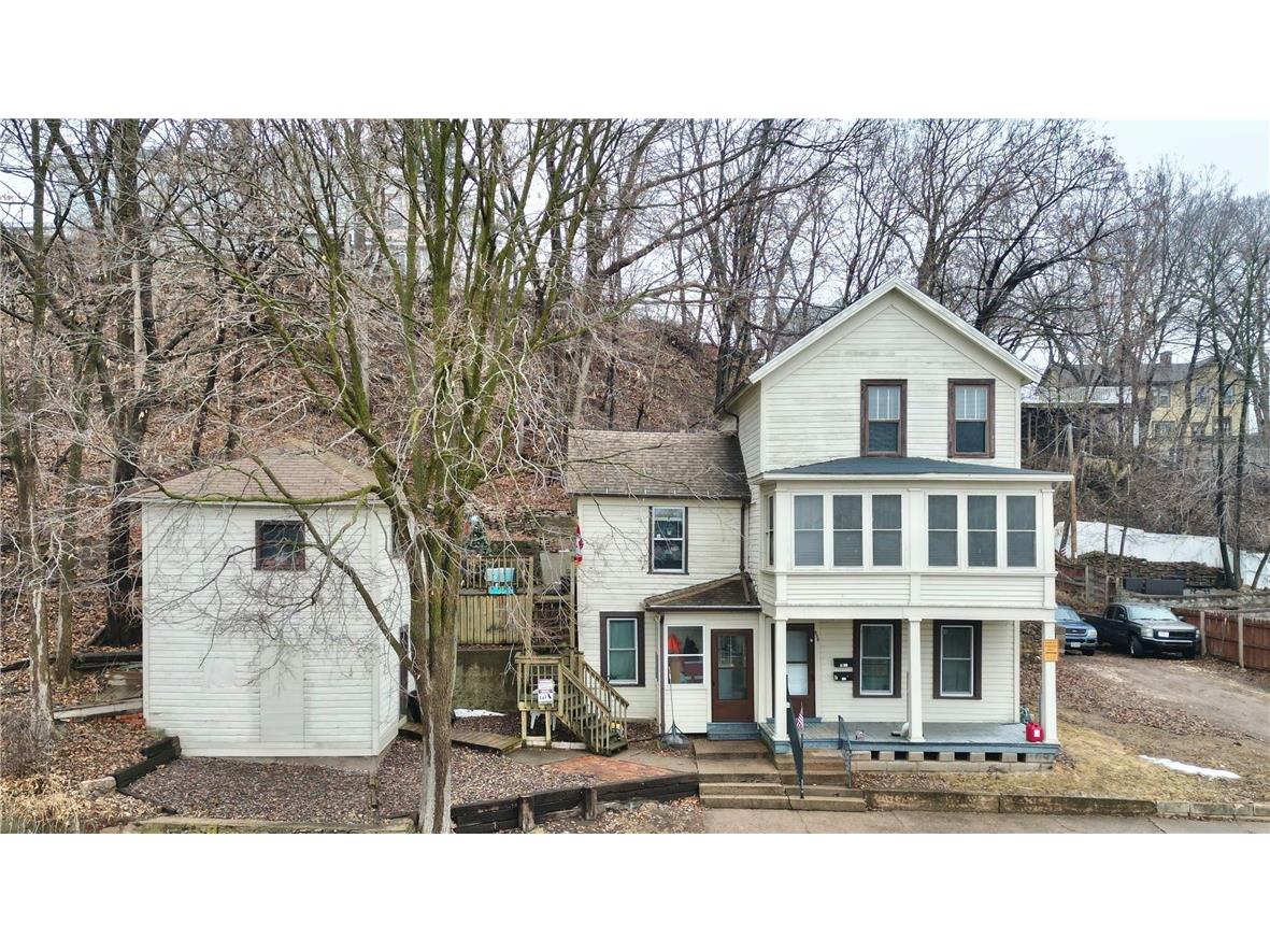 326 W Spring Street #1 & 2 Chippewa Falls WI 54729 1589562 image1