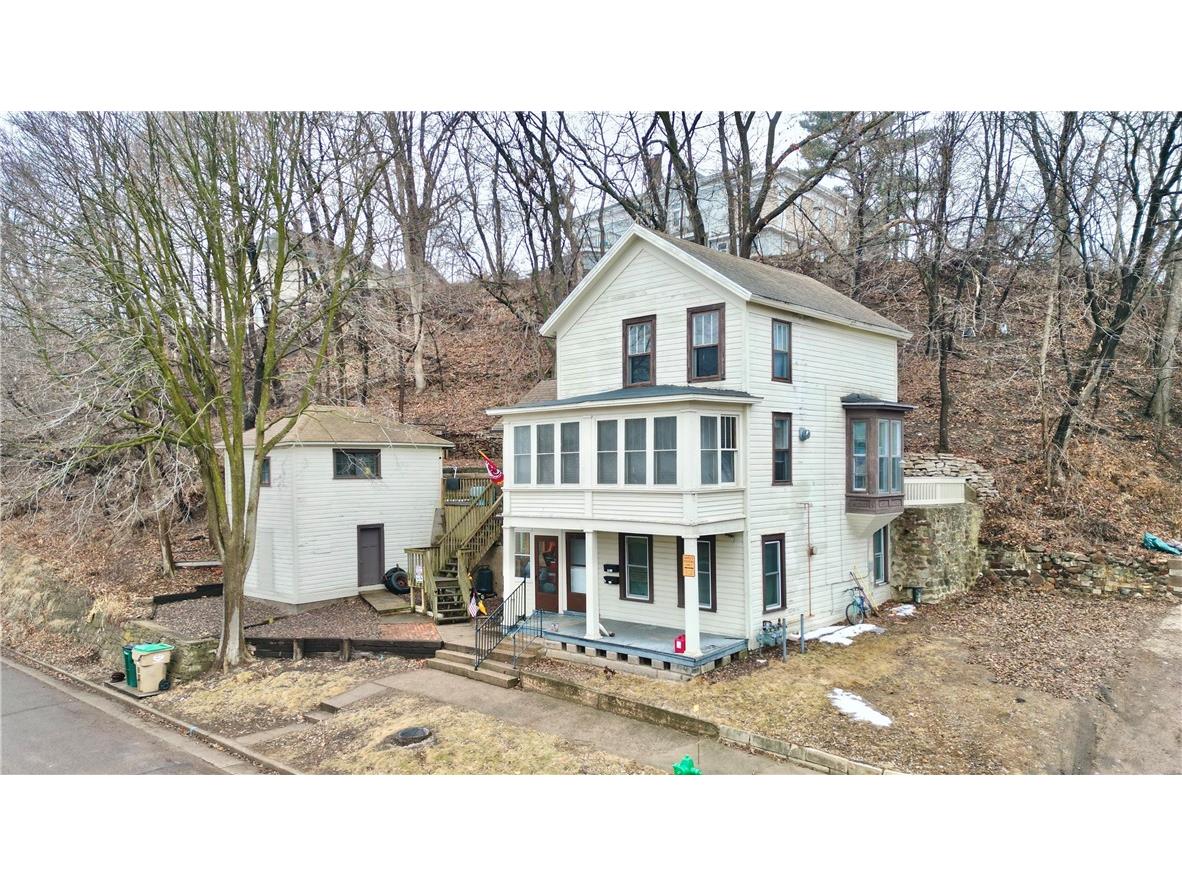 326 W Spring Street #1 & 2 Chippewa Falls WI 54729 1589562 image2