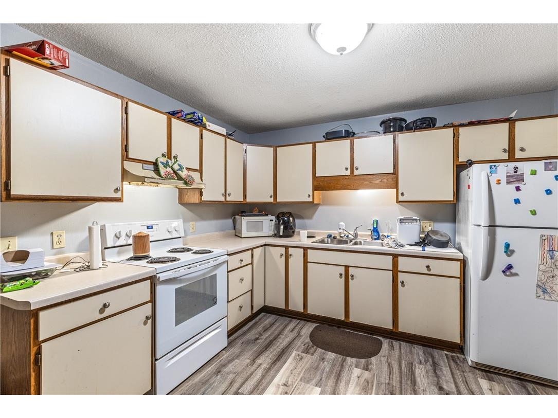 329 N. Main St Cadott WI 54727 1594867 image24