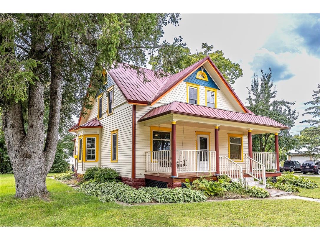 330 2nd Street Taylor WI 54659 1594323 image1