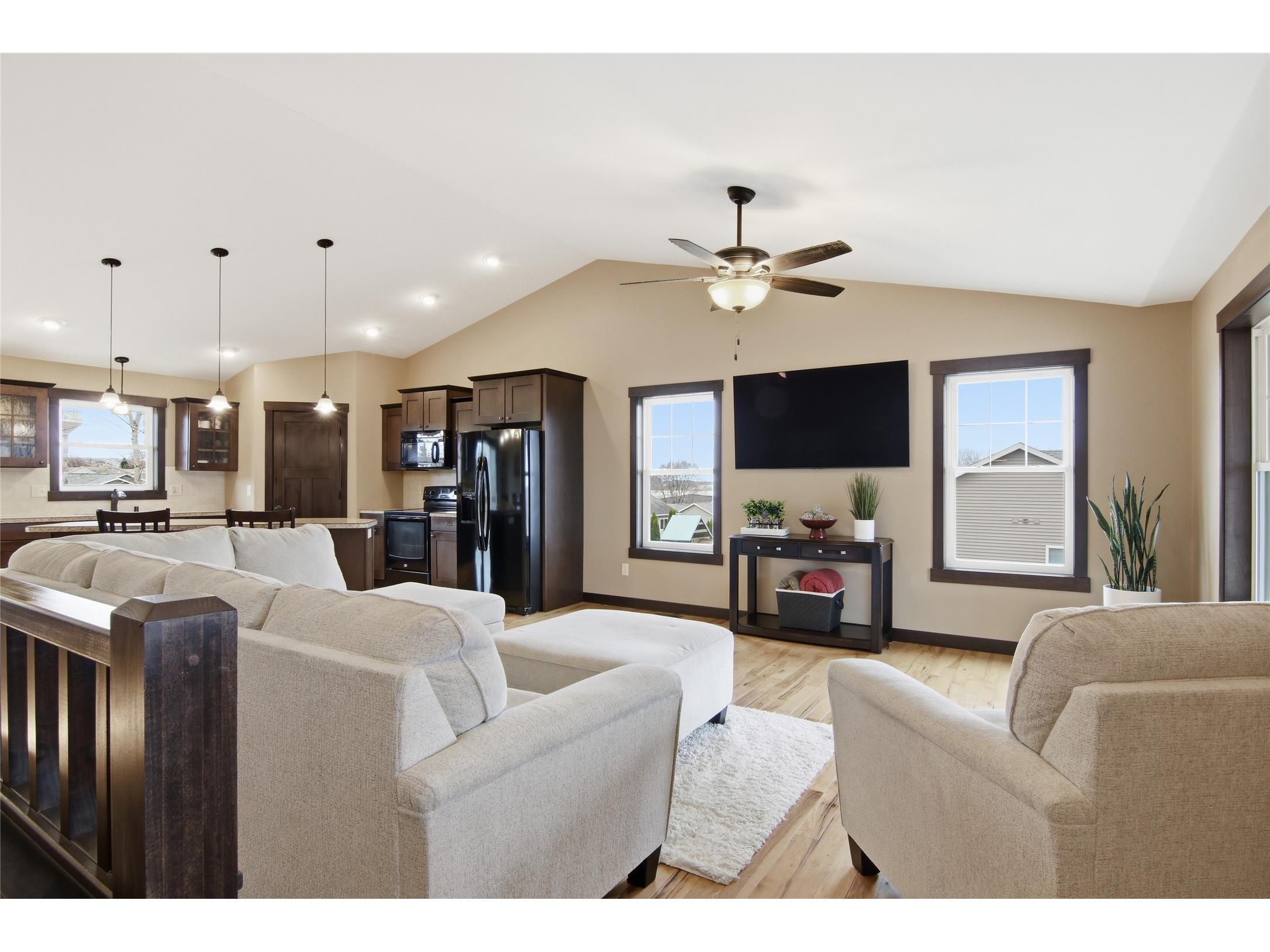 3302 County Farm Road Eau Claire WI 54703 1599671 image2