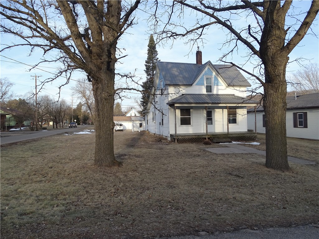331 S Woodworth Street Elmwood WI 54740 1589476 image1