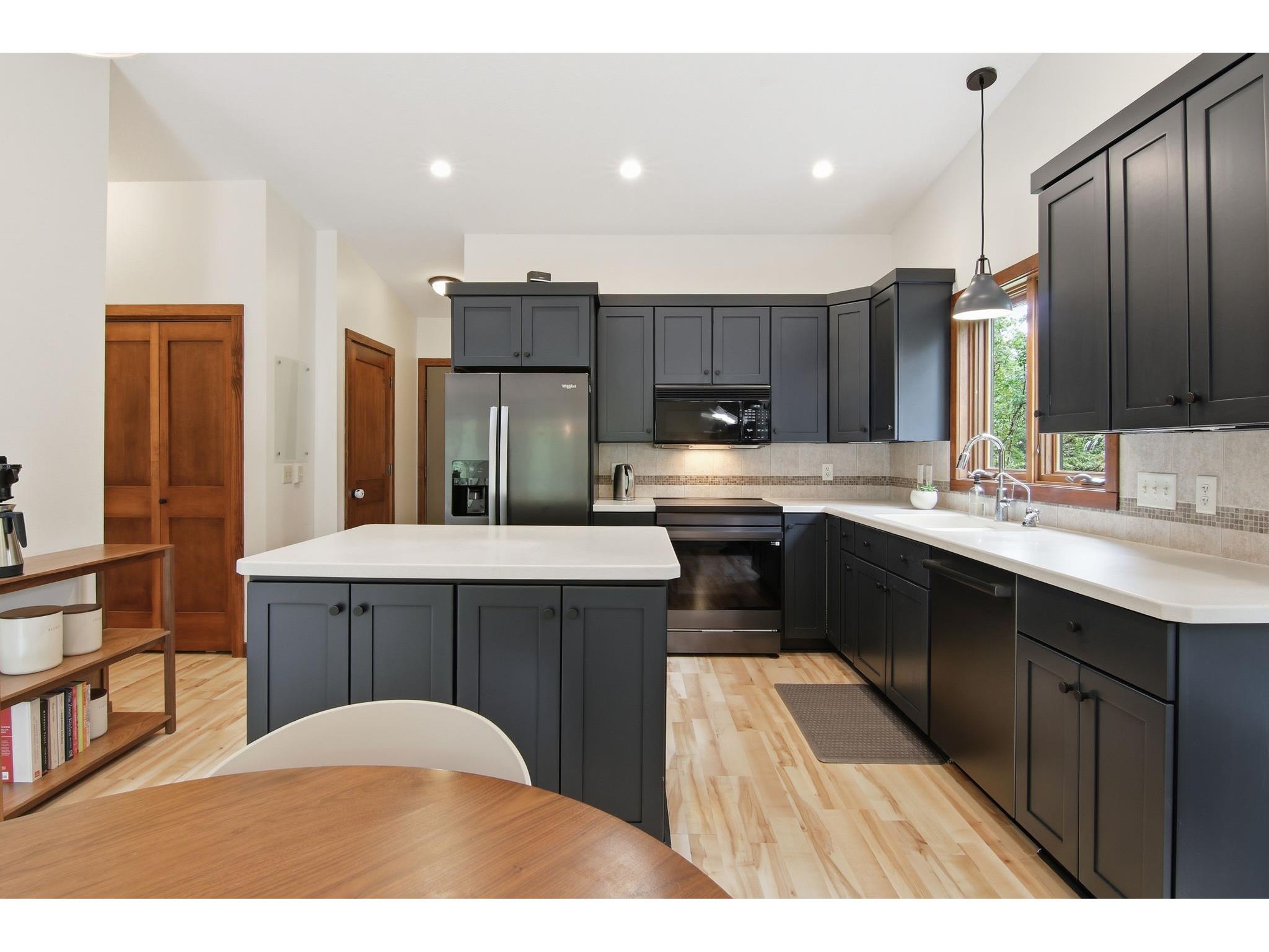 331 W Hamilton Avenue Eau Claire WI 54701 1601636 image8