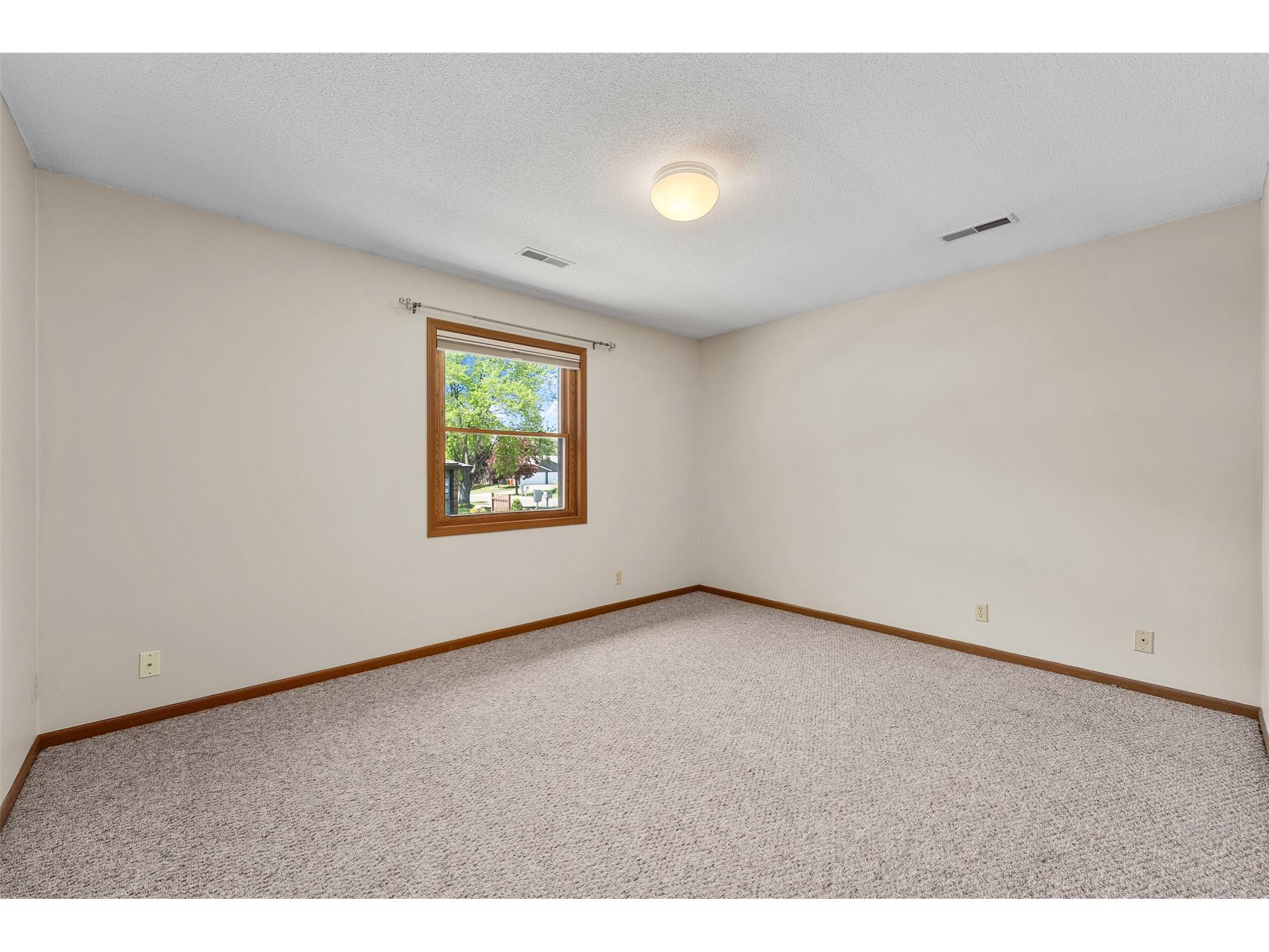 3319 Garner Street Eau Claire WI 54701 1600860 image16