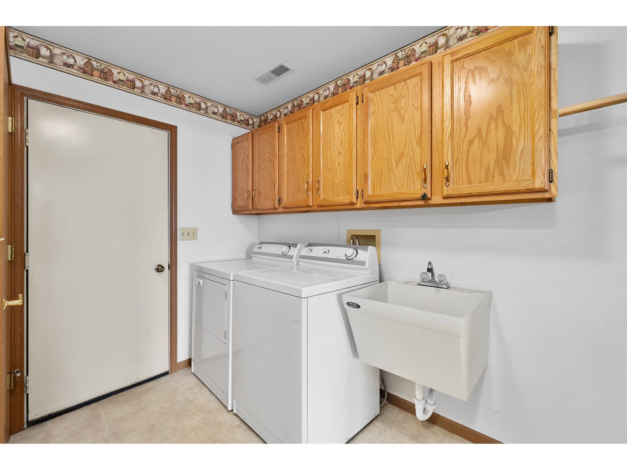 3319 Garner Street Eau Claire WI 54701 1600860 image21