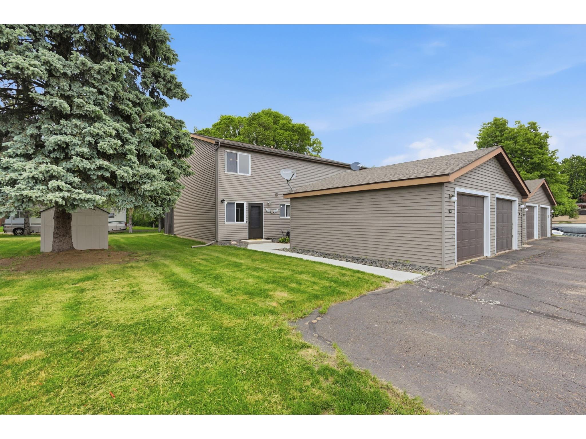333 Odanah Avenue #4A New Richmond WI 54017 1601870 image1