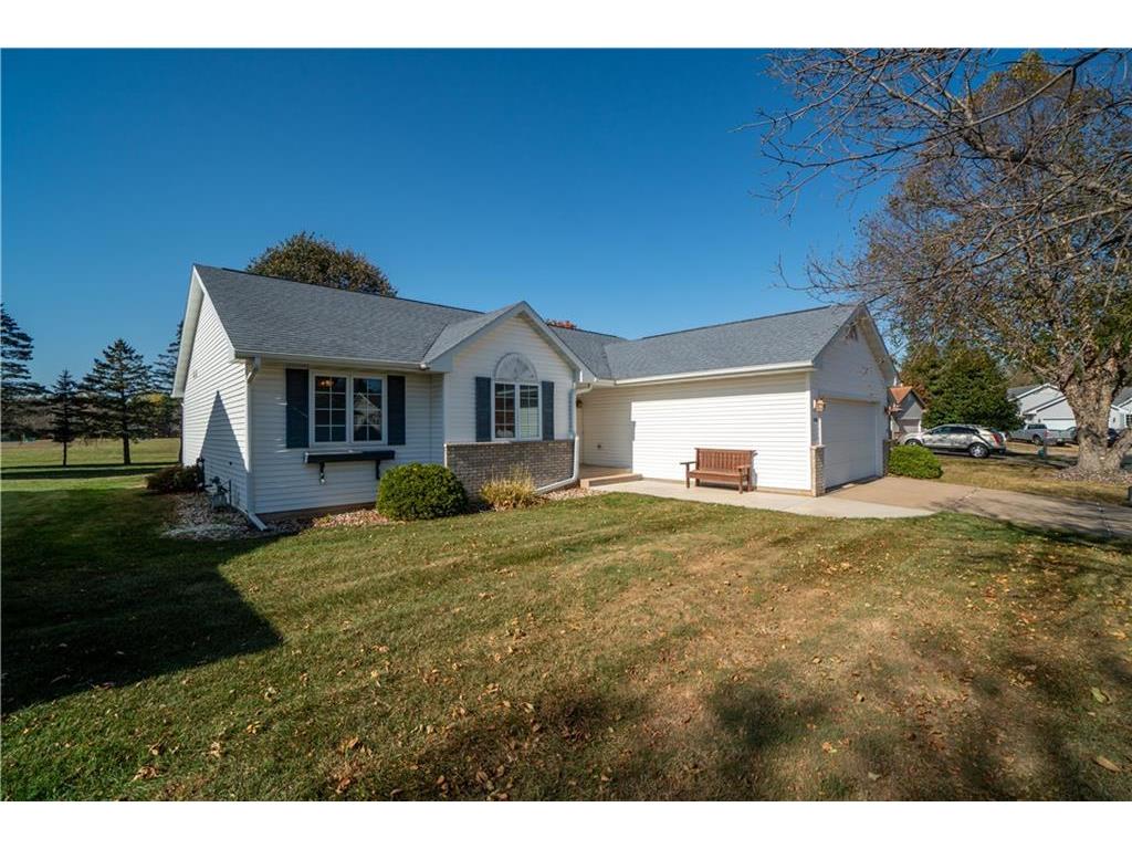 3338 E Meadows Place Eau Claire WI 54701 1587032 image1