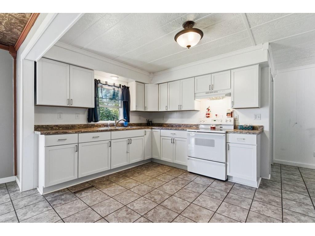 334 E 2nd Avenue Stanley WI 54768 1601715 image10
