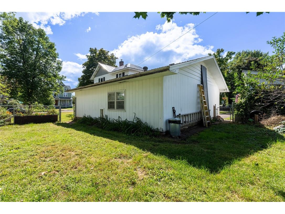 334 W Grand Avenue Chippewa Falls WI 54729 1595770 image6