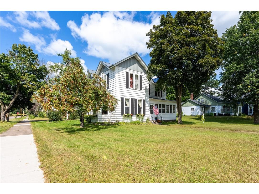 334 W Grand Avenue Chippewa Falls WI 54729 1595770 image8