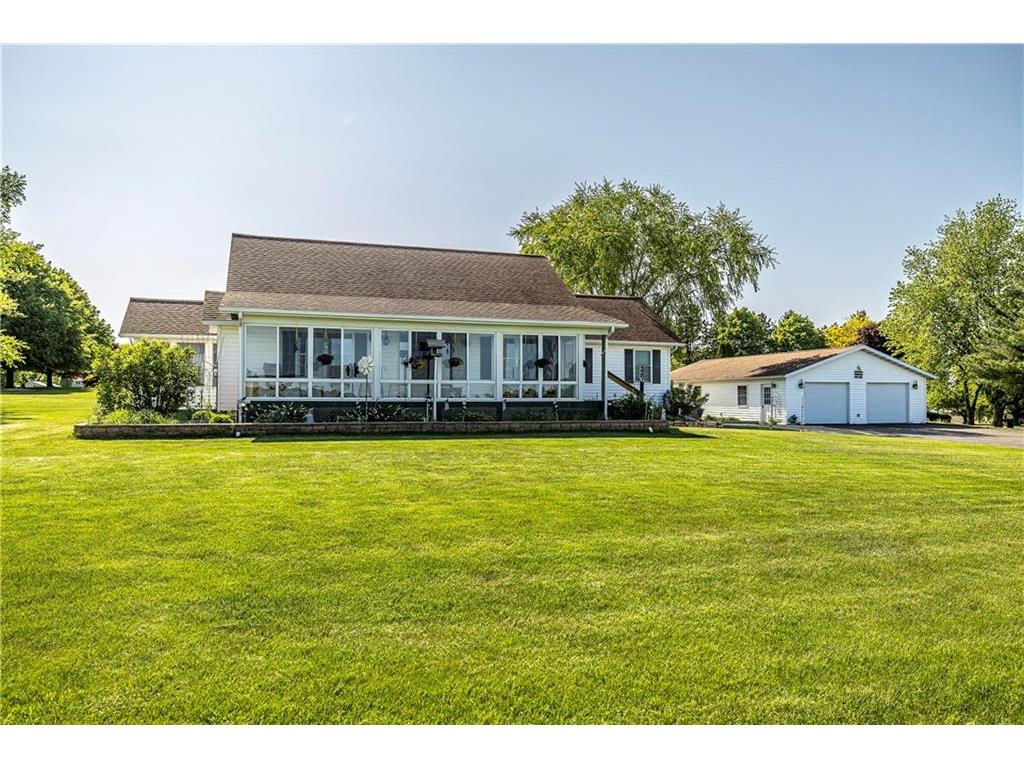 336 E Cowles Street Alma Center WI 54611 1573639 image1